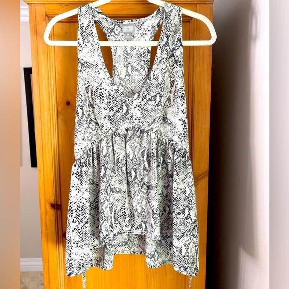 Converse one Star Snake Prink Racerback sleeveless top w/ empire waist and tie M - Picture 1 of 9
